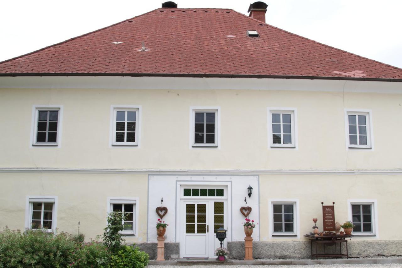 Gutshof Bartl 2 Apartment Klagenfurt am Woerthersee Exterior foto