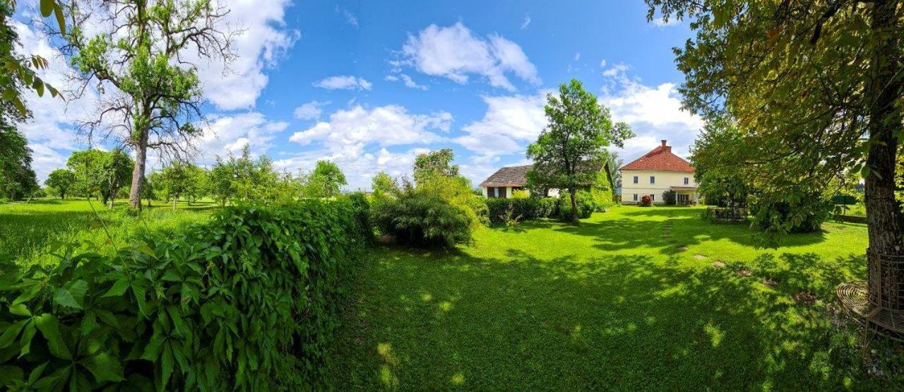 Gutshof Bartl 2 Apartment Klagenfurt am Woerthersee Exterior foto