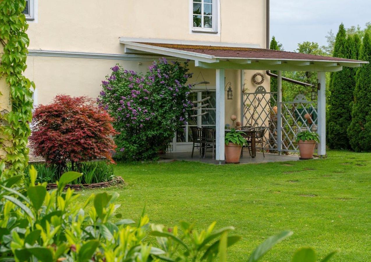 Gutshof Bartl 2 Apartment Klagenfurt am Woerthersee Exterior foto