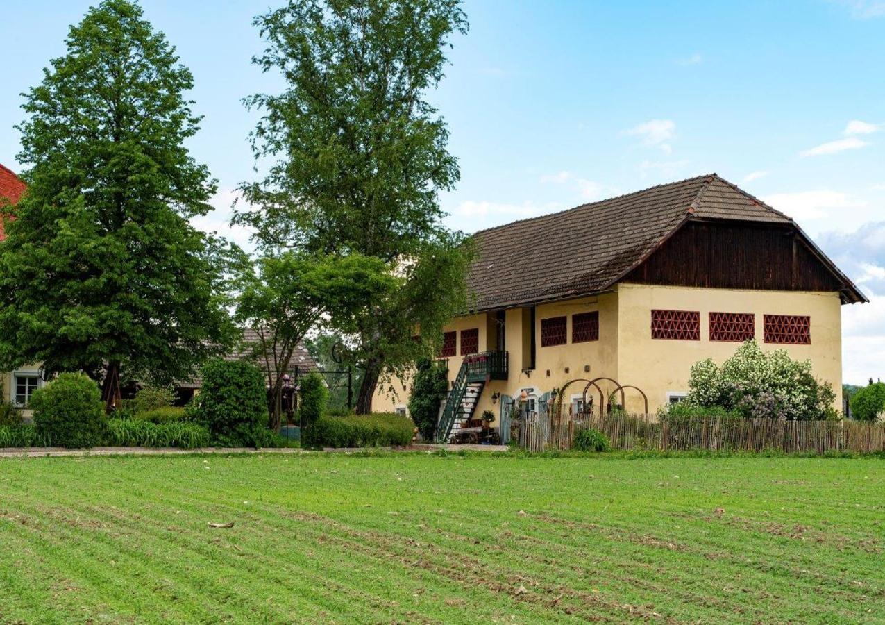Gutshof Bartl 2 Apartment Klagenfurt am Woerthersee Exterior foto